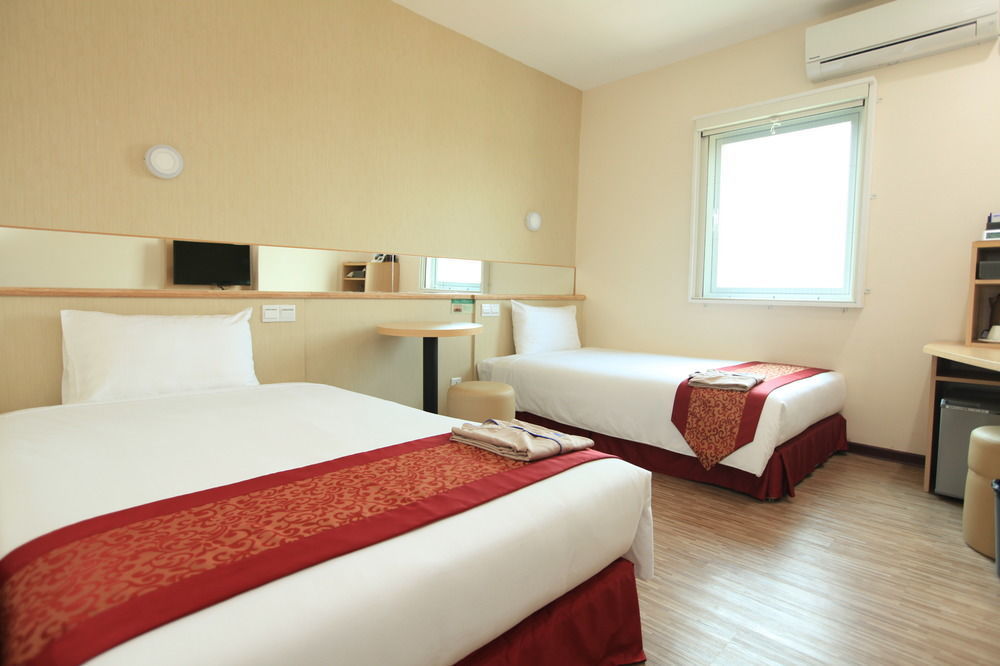 Super Hotel Γιανγκόν Εξωτερικό φωτογραφία
