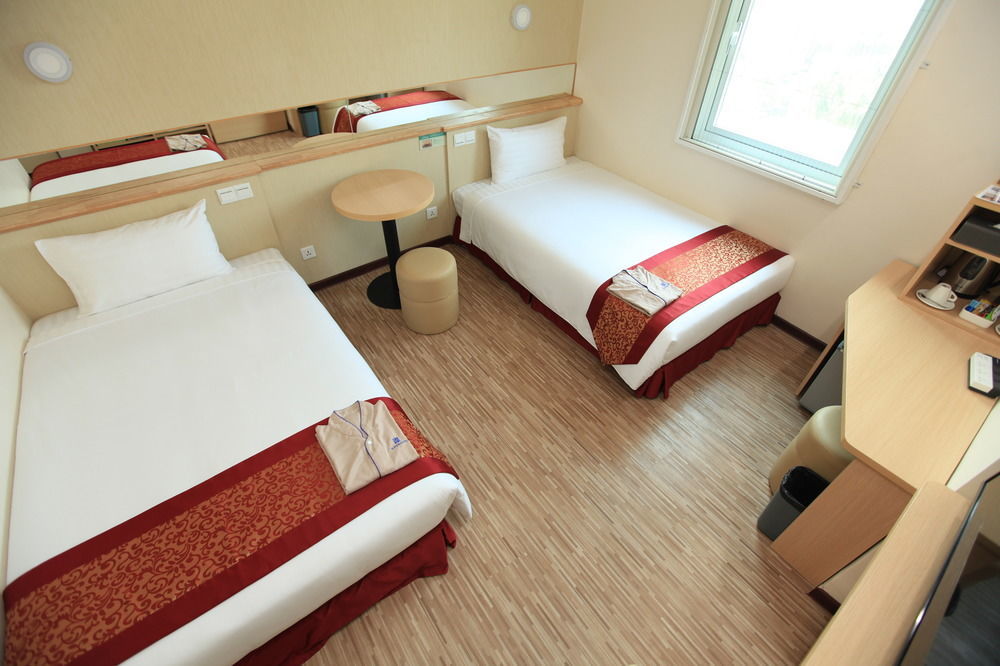 Super Hotel Γιανγκόν Εξωτερικό φωτογραφία