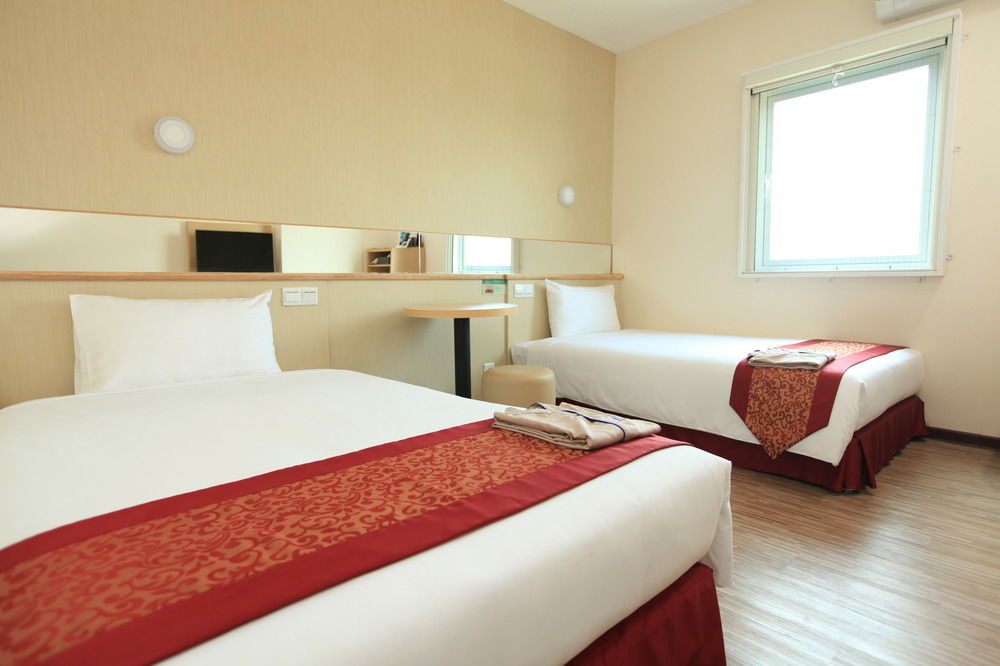 Super Hotel Γιανγκόν Εξωτερικό φωτογραφία