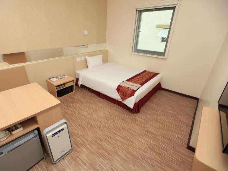 Super Hotel Γιανγκόν Εξωτερικό φωτογραφία