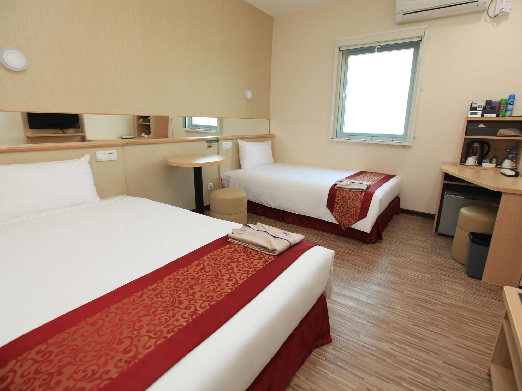 Super Hotel Γιανγκόν Εξωτερικό φωτογραφία