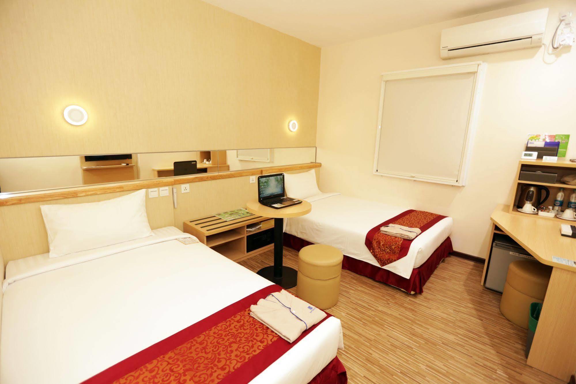 Super Hotel Γιανγκόν Εξωτερικό φωτογραφία